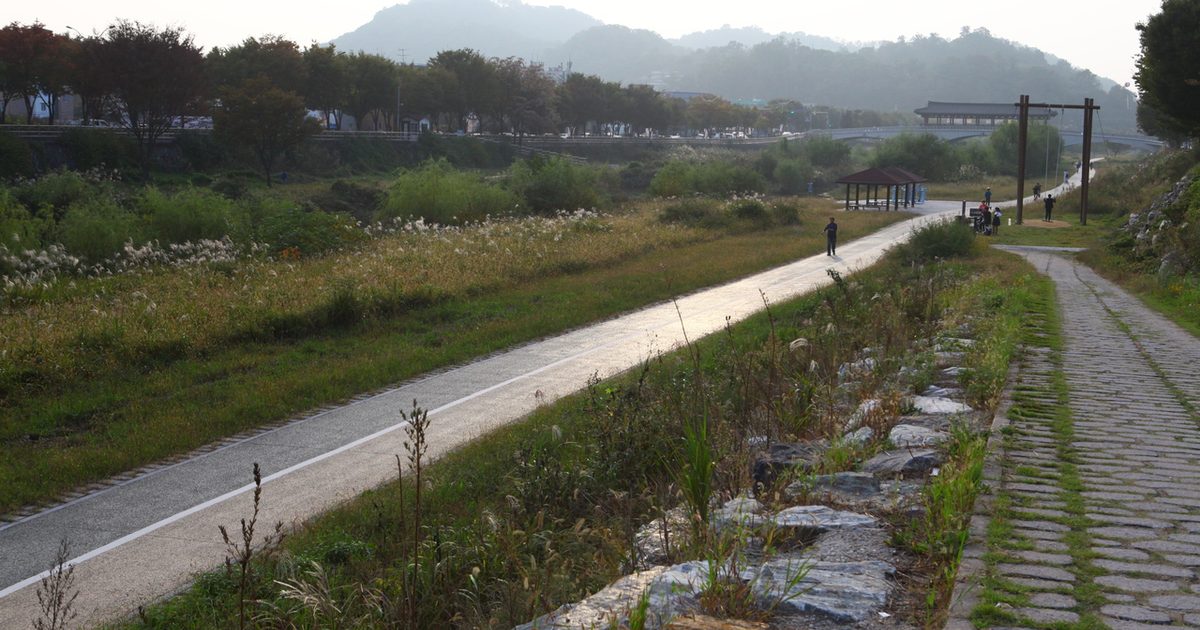 전주천 / Source: Korea Tourism Organization