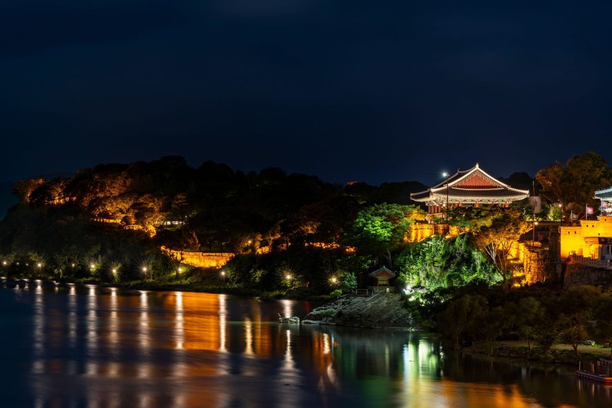 진주성 / Source: Korea Tourism Organization